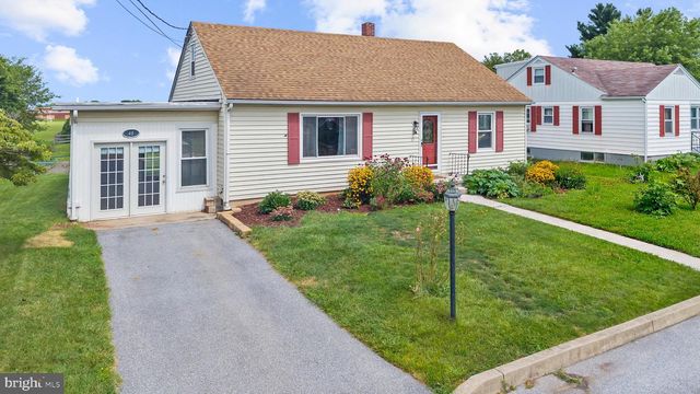48 FAIRGROUND AVE, Taneytown, MD 21787