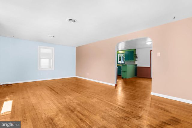 48 FAIRGROUND AVE, Taneytown, MD 21787