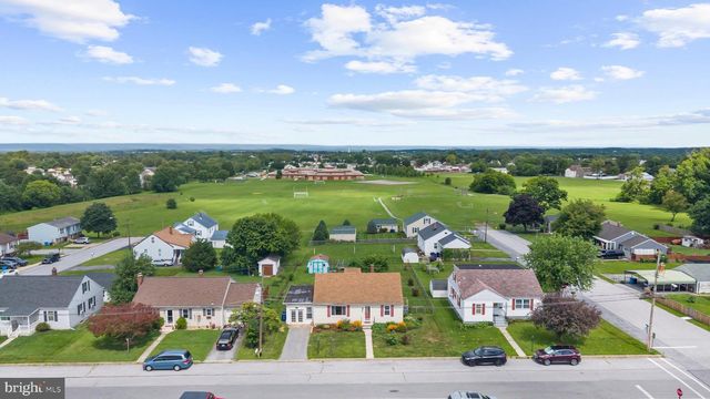 48 FAIRGROUND AVE, Taneytown, MD 21787