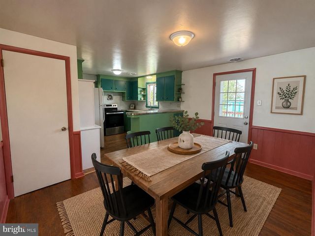 48 FAIRGROUND AVE, Taneytown, MD 21787