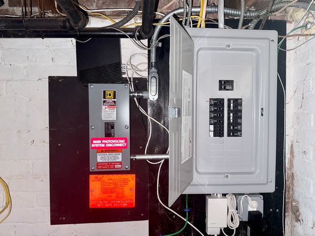 152 Oakland Avenue, New Britain, CT 06053