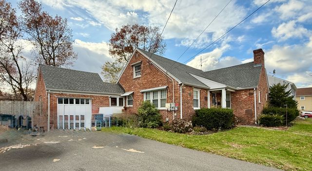 152 Oakland Avenue, New Britain, CT 06053