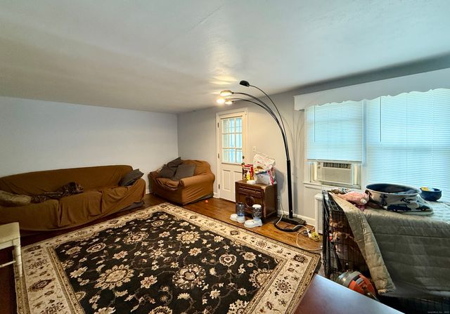 152 Oakland Avenue, New Britain, CT 06053