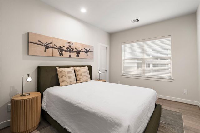 3921 Willowbend Point Drive, Houston, TX 77025