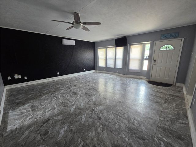 624 Oceanview Drive, Dallas, TX 75232