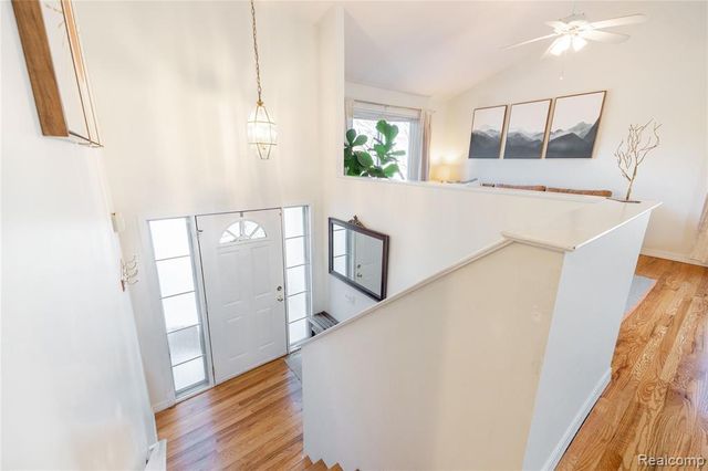 907 Huntclub Boulevard, Auburn Hills, MI 48326