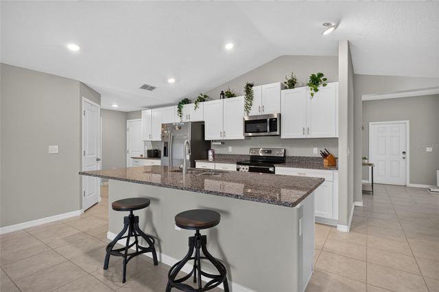 5420 LESLIE CANYON DRIVE, Wimauma, FL 33598