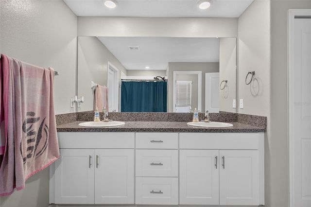 5420 LESLIE CANYON DRIVE, Wimauma, FL 33598