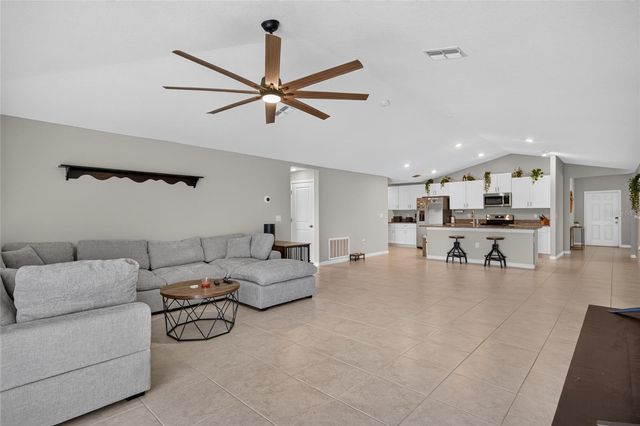5420 LESLIE CANYON DRIVE, Wimauma, FL 33598