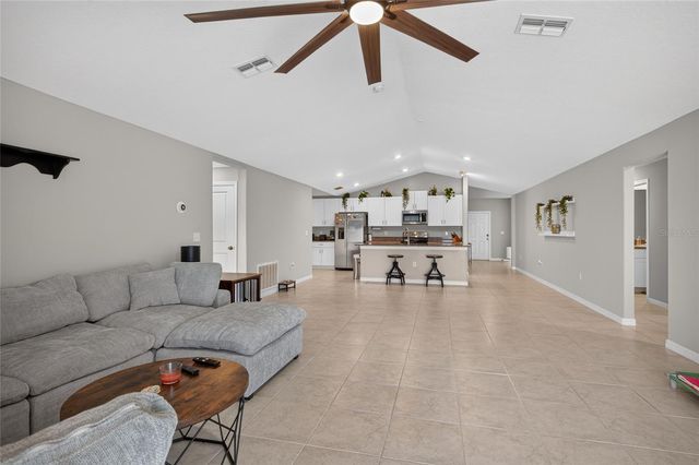 5420 LESLIE CANYON DRIVE, Wimauma, FL 33598