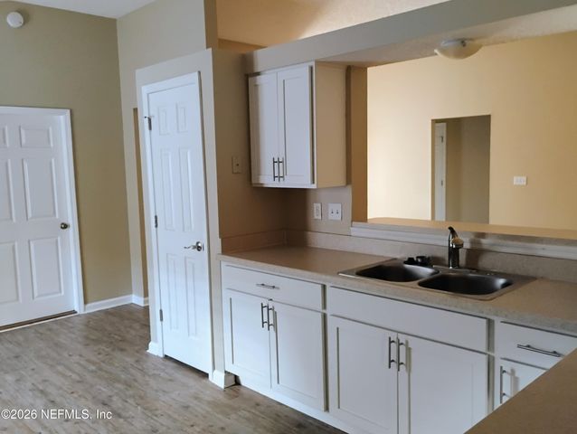 863 S LILAC Loop, Jacksonville, FL 32259