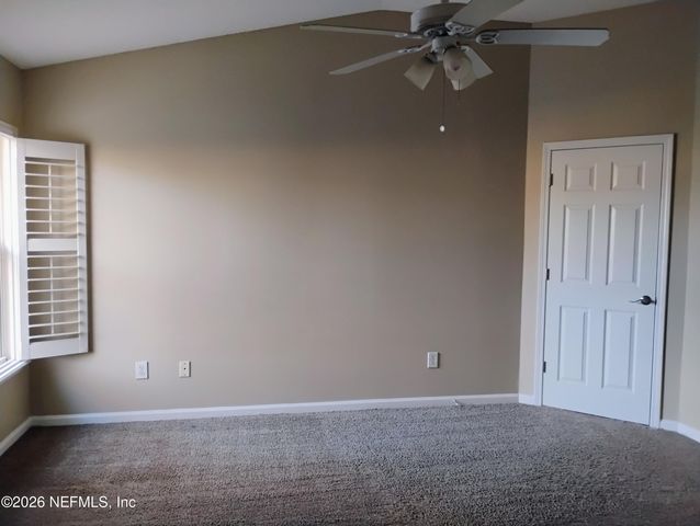 863 S LILAC Loop, Jacksonville, FL 32259