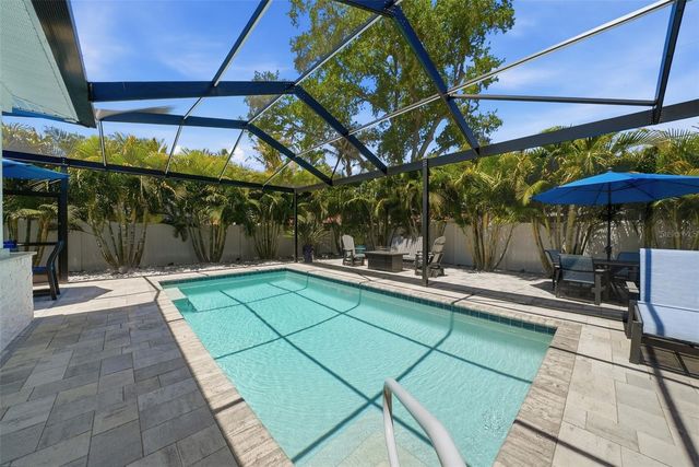 806 OSCEOLA ROAD, Belleair, FL 33756