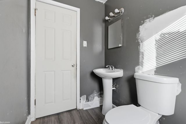 7084 Rivard Avenue, Warren, MI 48091