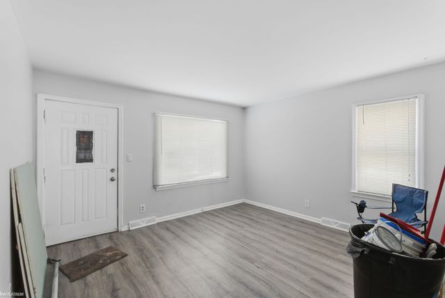 7084 Rivard Avenue, Warren, MI 48091