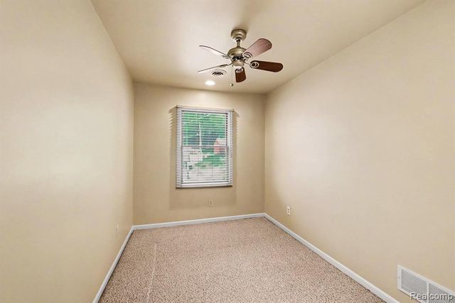 16059 Murray Rd, Byron, MI 48418