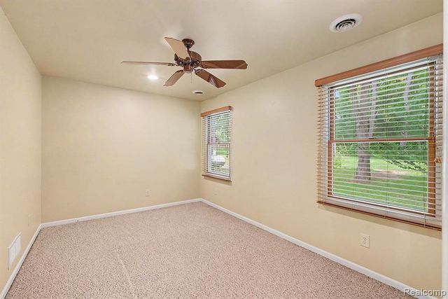 16059 Murray Rd, Byron, MI 48418