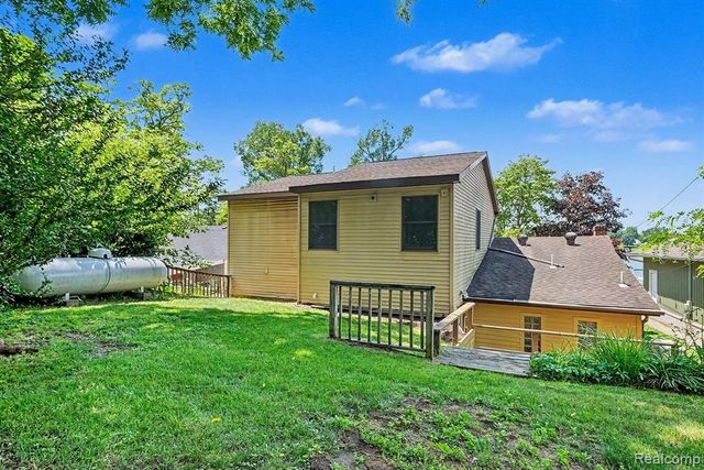 16059 Murray Rd, Byron, MI 48418
