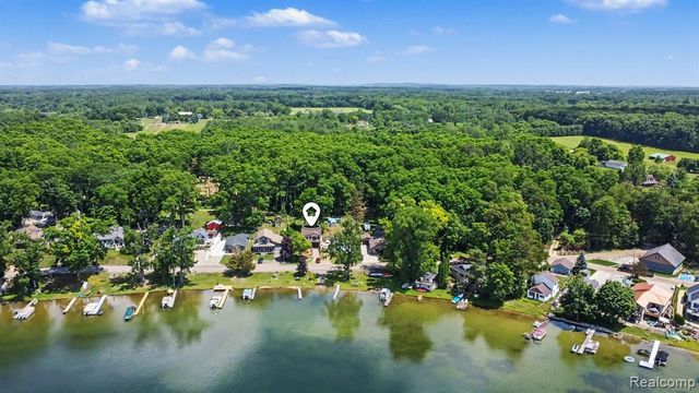 16059 Murray Rd, Byron, MI 48418