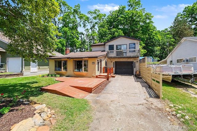 16059 Murray Rd, Byron, MI 48418