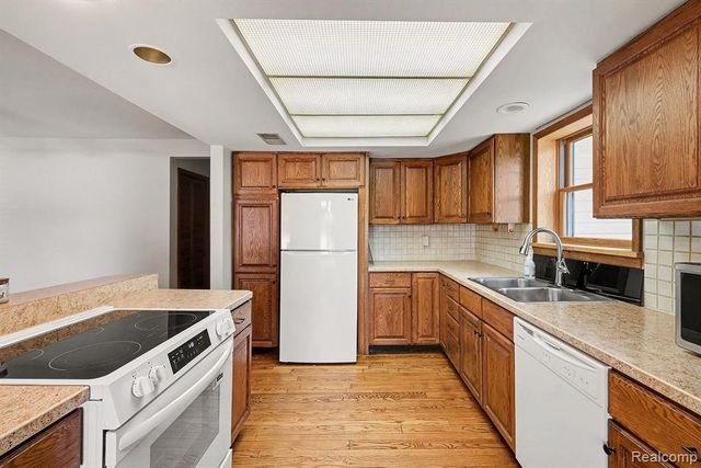 16059 Murray Rd, Byron, MI 48418