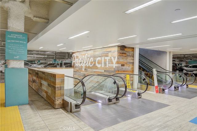 16562 Regina 4, Huntington Beach, CA 92649