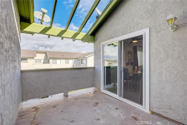 16562 Regina 4, Huntington Beach, CA 92649