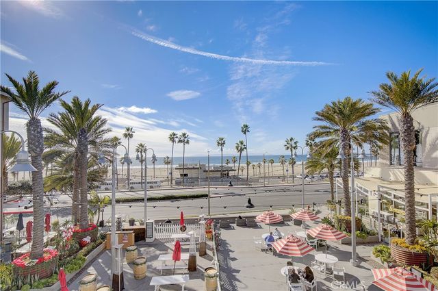 16562 Regina 4, Huntington Beach, CA 92649