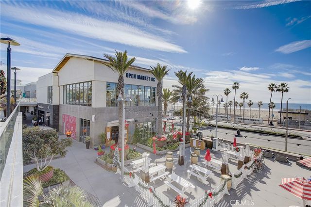 16562 Regina 4, Huntington Beach, CA 92649