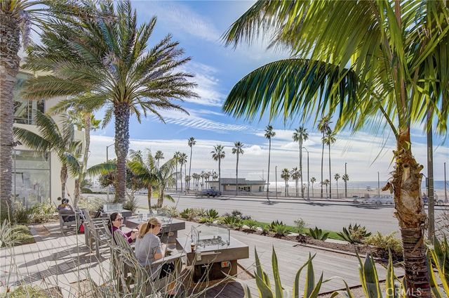 16562 Regina 4, Huntington Beach, CA 92649