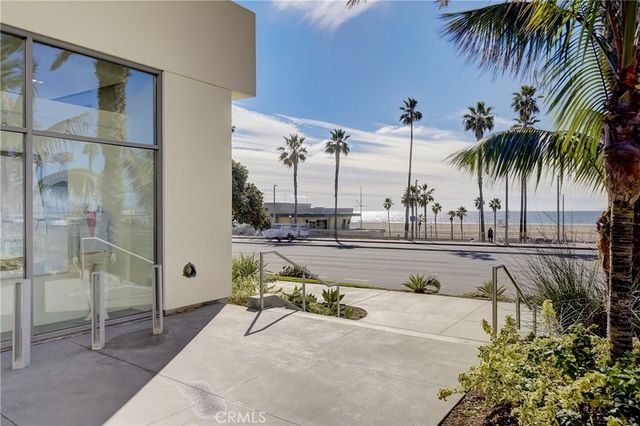 16562 Regina 4, Huntington Beach, CA 92649