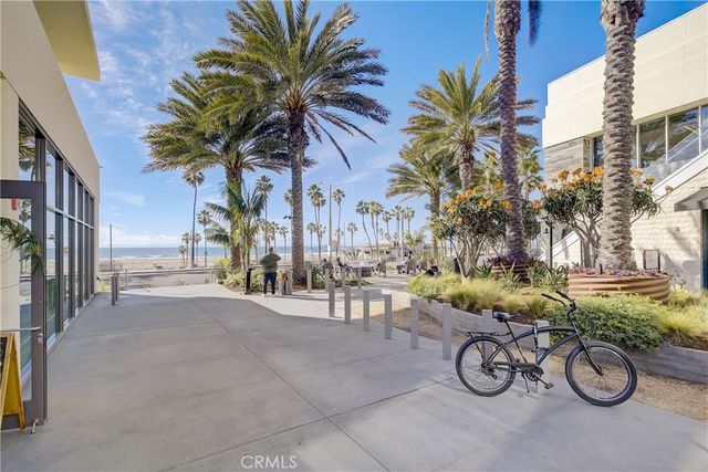 16562 Regina 4, Huntington Beach, CA 92649