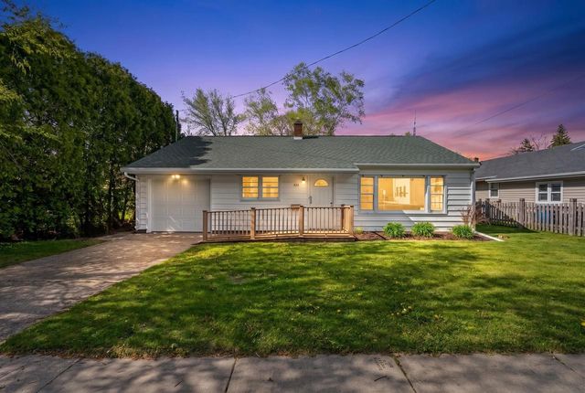 310 W Nevada Avenue, Oshkosh, WI 54901