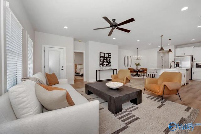 10 Mountain Vista Circle, Huntsville, AL 35811