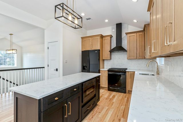 92 Park Street, Blue Point, NY 11715