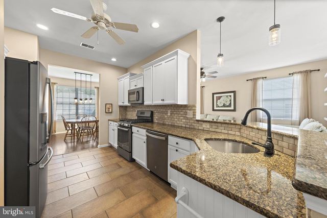 15 SEAGULL DR, Little Egg Harbor Twp, NJ 08087