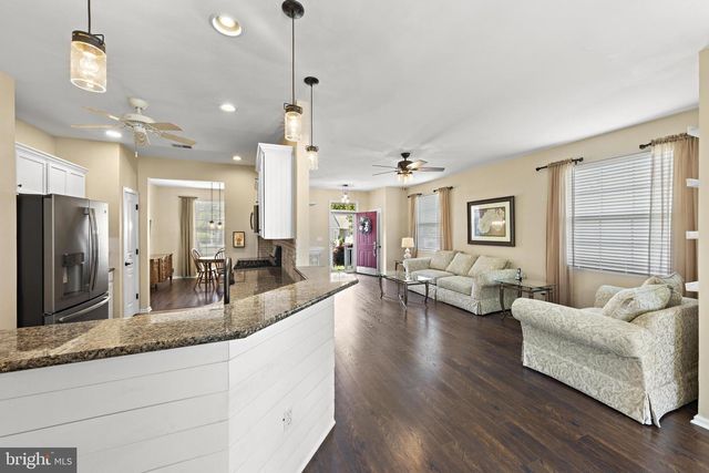 15 SEAGULL DR, Little Egg Harbor Twp, NJ 08087