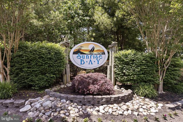 15 SEAGULL DR, Little Egg Harbor Twp, NJ 08087