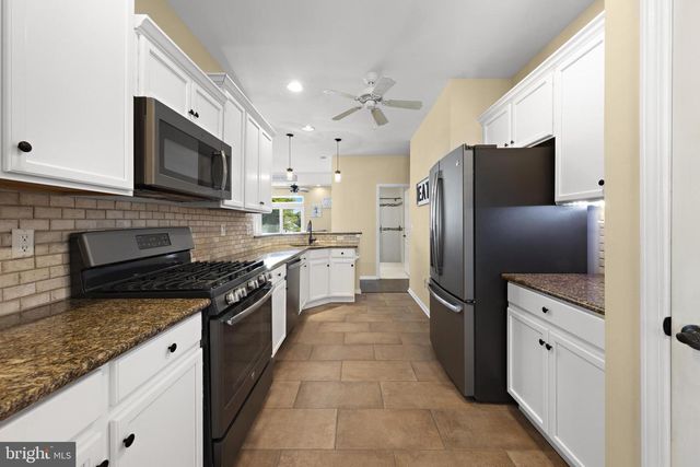 15 SEAGULL DR, Little Egg Harbor Twp, NJ 08087