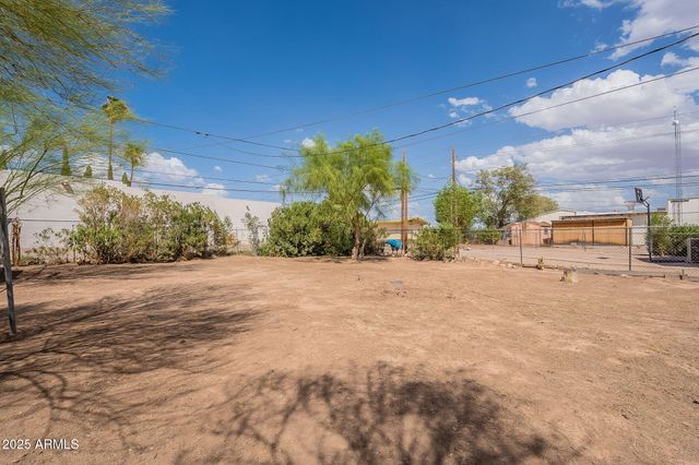 536 W LINCOLN Avenue, Coolidge, AZ 85128