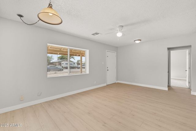 536 W LINCOLN Avenue, Coolidge, AZ 85128