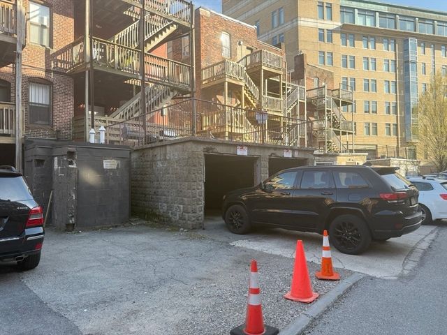 11 Vancouver St 2, Boston, MA 02115