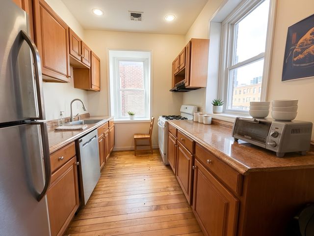 11 Vancouver St 2, Boston, MA 02115