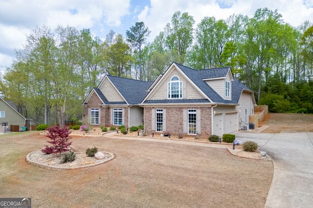 209 Legendary Drive, Hoschton, GA 30548