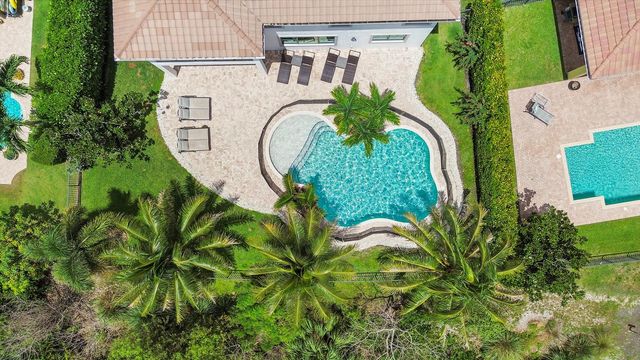 8142 Bradford Way, Parkland, FL 33076