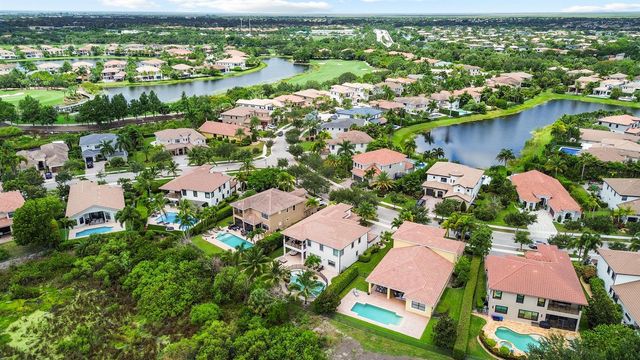 8142 Bradford Way, Parkland, FL 33076