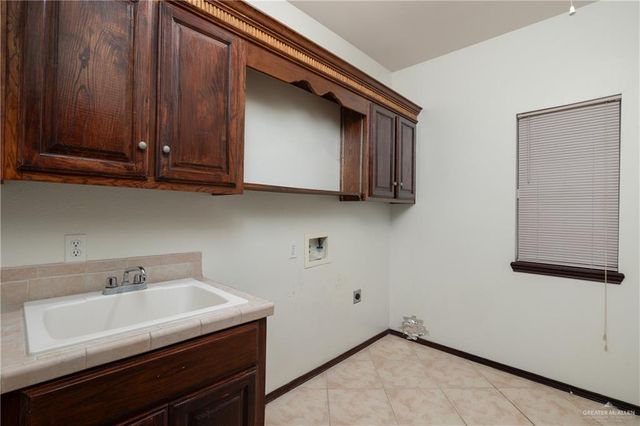 1717 School Lane, Mission, TX 78572