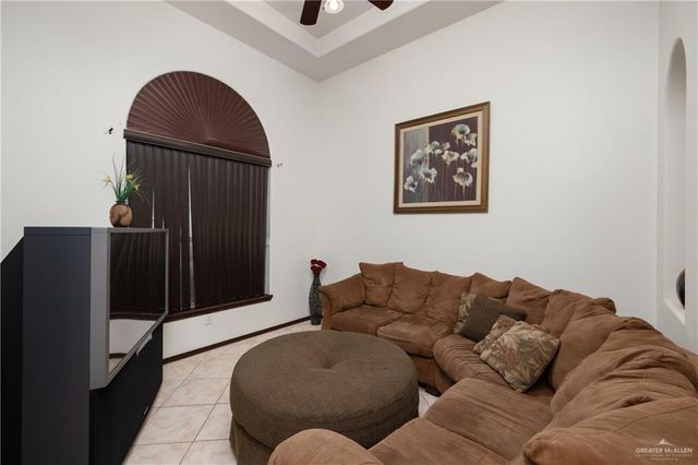 1717 School Lane, Mission, TX 78572