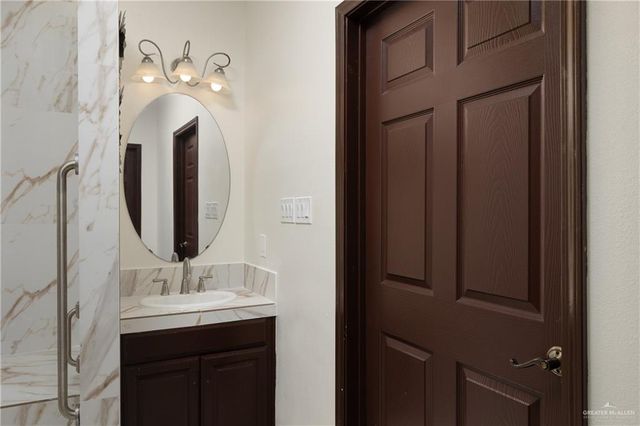 1717 School Lane, Mission, TX 78572