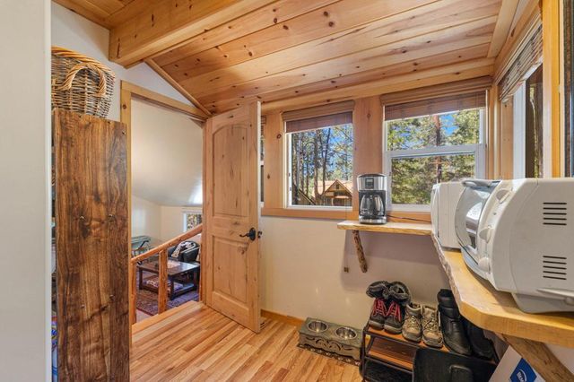 54955 Strong Drive, Idyllwild, CA 92549